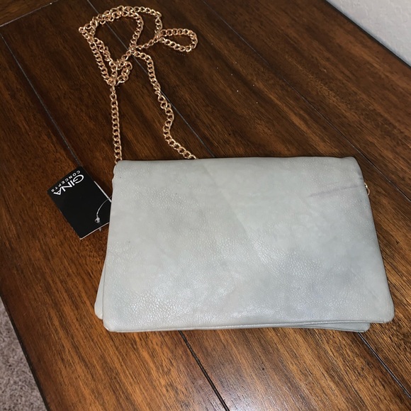 Cute purse! - Picture 2 of 9